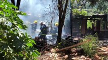Casa é destruída por incêndio e suposta incendiária é agredida em via pública no Cascavel Velho