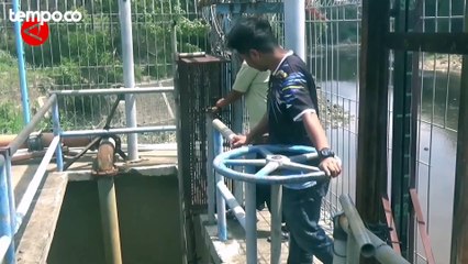 Air Sungai Bengawan Solo Tercemar Menyebabkan Aktivitas PDAM Terganggu