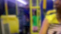 Revoltante! Vídeo mostra mulher sendo agredida na frente de crianças no ônibus do Floresta