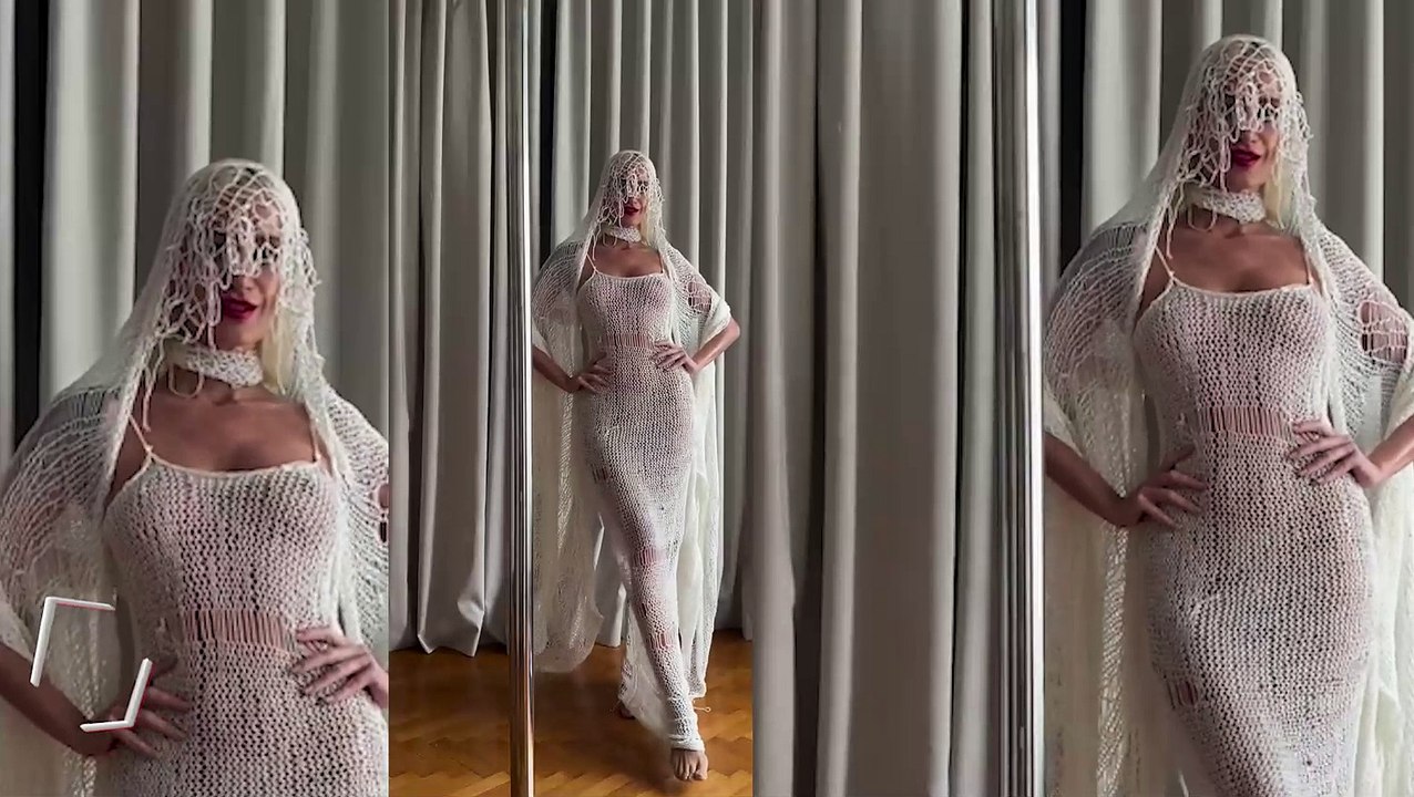 Didem Soydan'ın örgü elbisesiyle verdiği pozlar gündem oldu