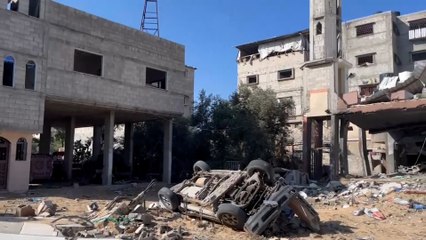 آثار الدمار في حي الصبرة السكني في غزة