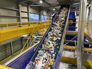 Visitez le centre de tri des déchets du Poinçonnet