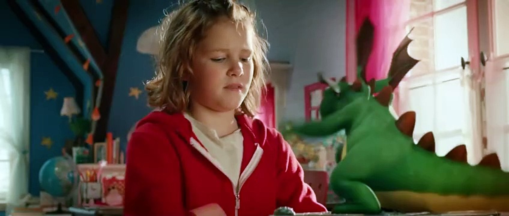 Lili la petite sorcière : Le Dragon et le sortilège de Noël Bande-annonce (PL)