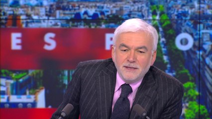 L'édito de Pascal Praud : «Loi immigration : Les Républicains au centre du jeu»