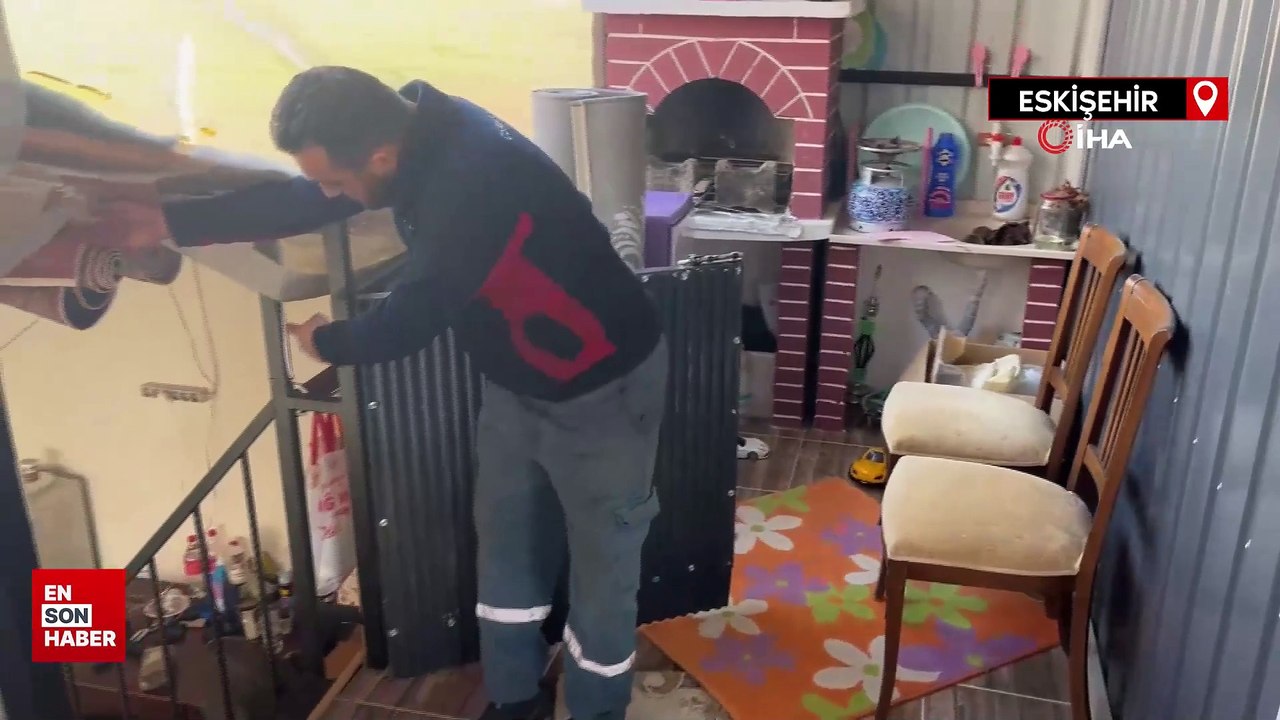 Eskişehir'de hırsızlar hem soydu hem de ev sahibinin köpeklerini öldürdü: Hırsızlık anları kamerada