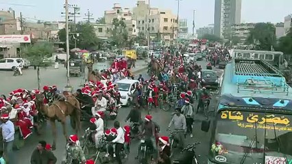 Pakistan: parade de Noël dans les rues de Karachi