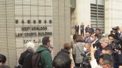 홍콩 '반중매체 사주' 재판 시작...외교사절·전추기경 방청 / YTN