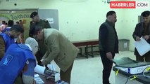 Irak'ta 10 yıl aradan sonra düzenlenen ilk yerel seçimler için oy verme işlemi başladı