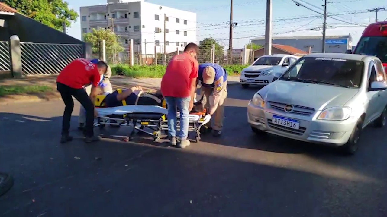 Jovem fica ferido em acidente na Avenida Rocha Pombo, em Cascavel