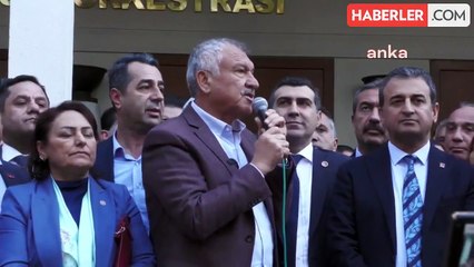 Danışmanı rüşvetten gözaltına alınan Zeydan Karalar, belediye önünde halka seslendi