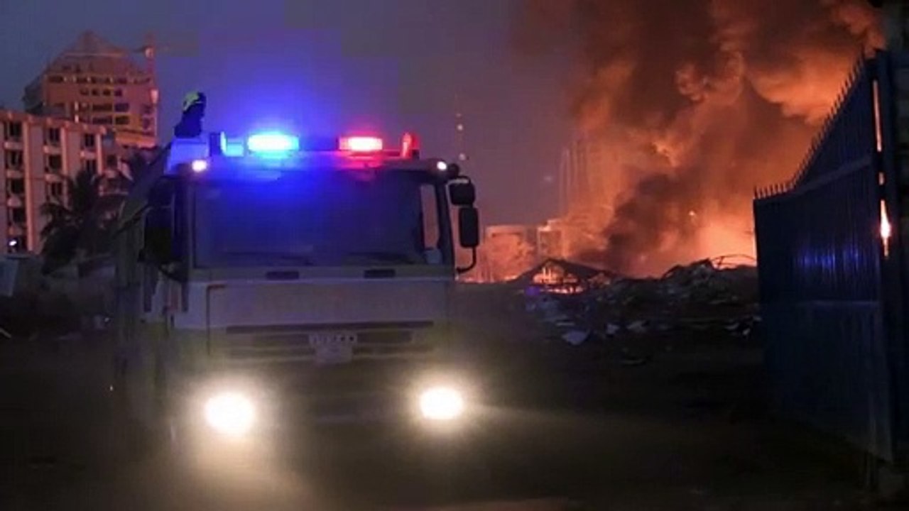 Ao menos oito mortos e dezenas de feridos após explosão em porto na Guiné