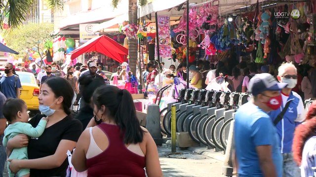 Aprovechan tapatíos visita al centro histórico para compras de última hora