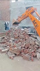 अतिक्रमियों के खिलाफ चला नगरपरिषद का पीला पंजा