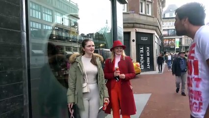 Quand un polyglotte rencontre une polyglotte