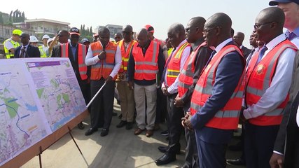 Video herunterladen: Les ouvrages de la Y4 et du 4e pont seront offerts aux populations d’ici fin décembre, selon le Premier Ministre Robert Beugré Mambé