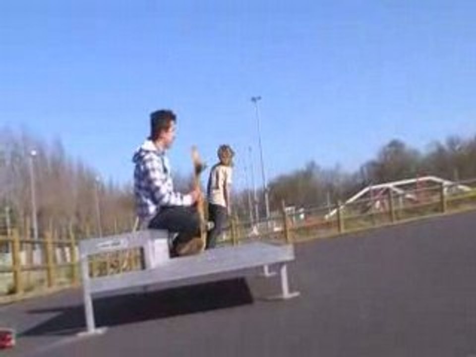 Théo skate