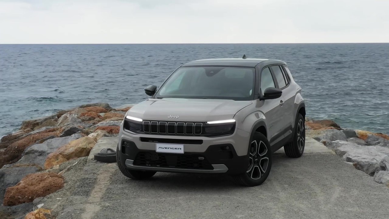 Jeep Avenger e-Hybrid Preview