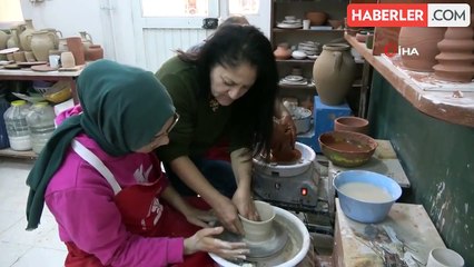 Yok olmaya yüz tutan çömlekçilik kadın eliyle yeniden şekilleniyor