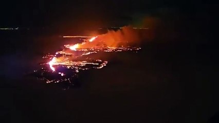 Islandia declara el estado de emergencia por la erupción de un volcán cerca de Grindavik