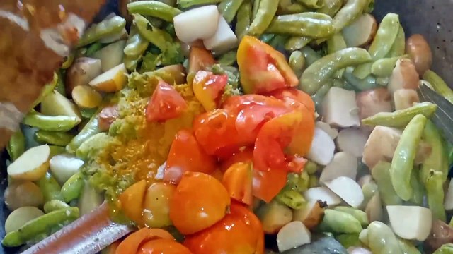 मसालेदार आलू सेम फली की चटपटी सब्जी | aloo sem ki sabji | tiffin recipes | sem ki sabji | sem aloo