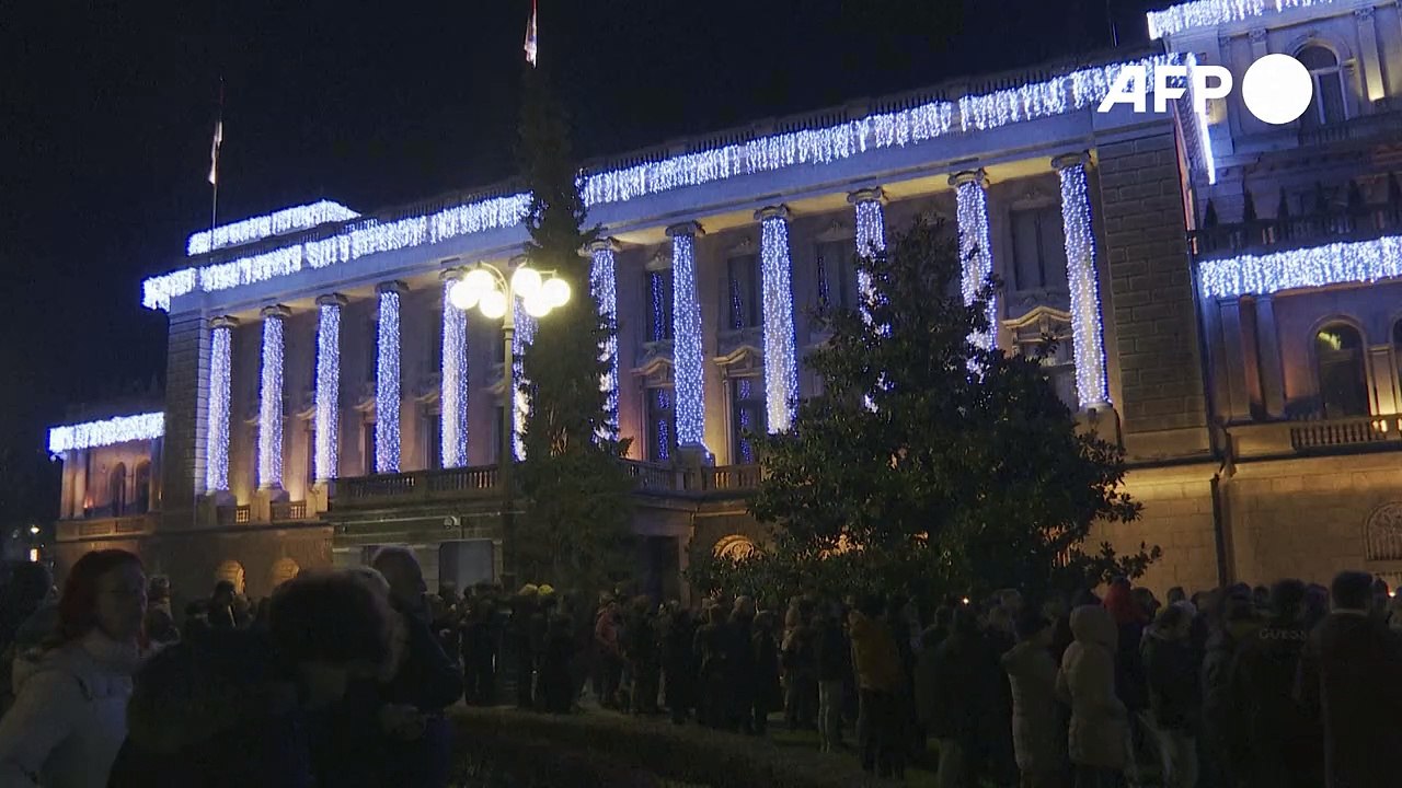 Protest gegen Unregelmäßigkeiten bei Wahl in Serbien