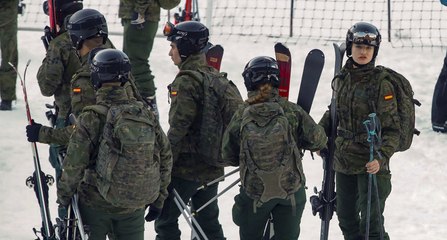 La princesa Leonor, de maniobras en la nieve