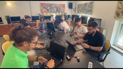 Spazi da non perdere, giovani si esprimono nel mercato del pesce