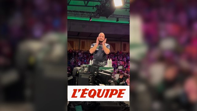 Tricole premier Français à remporter un match en Championnat du monde - Fléchettes - Mondial (H)