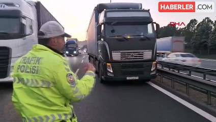 TEM yolunda kamyonun TIR'a çarpmasıyla trafik yoğunluğu oluştu
