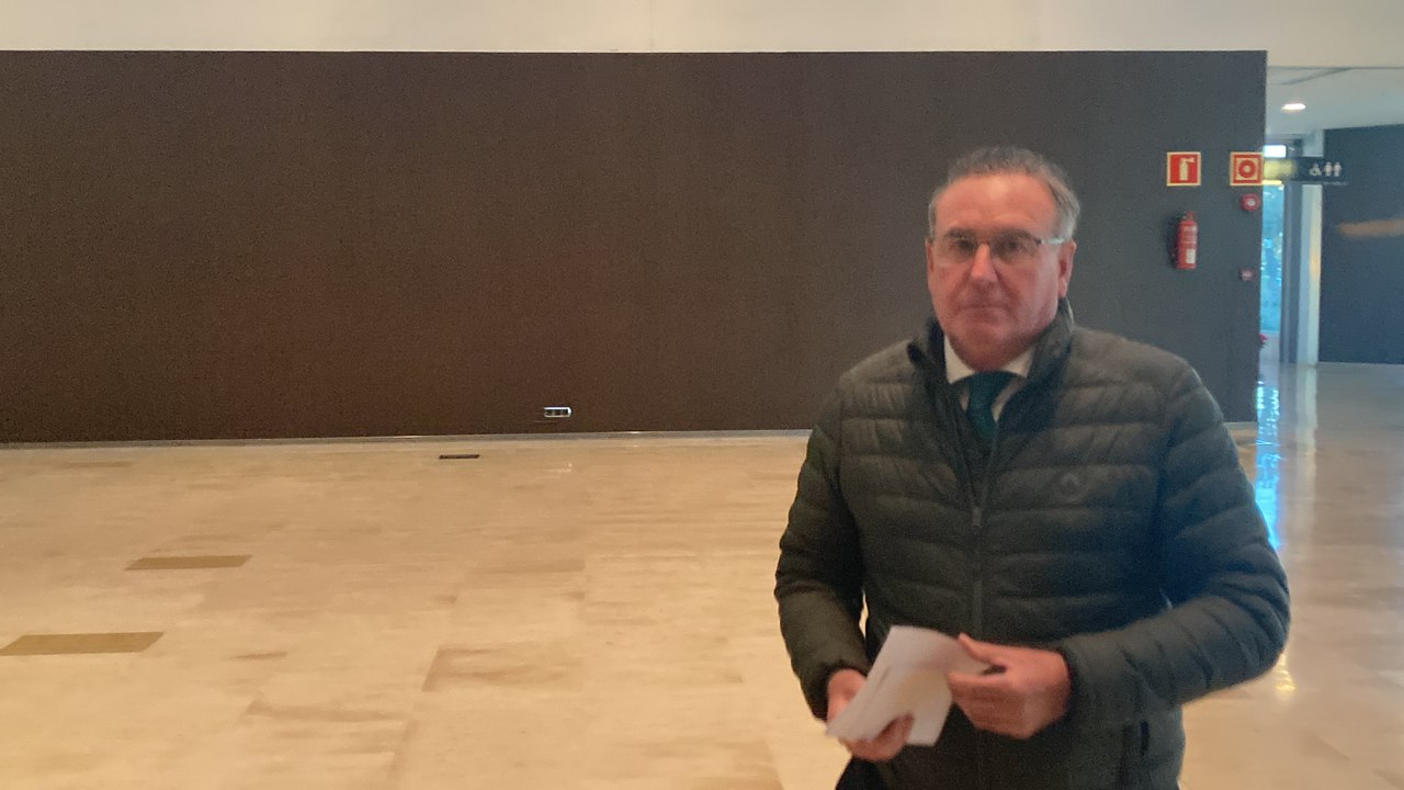 Manuel Castaño llega a la Junta