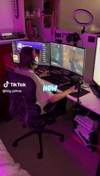 Mio figlio non gradisce il sapore dell'acqua, per questo gli faccio bere solo bevande energetiche , pioggia di critiche alla mamma