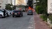 A vehicle caught fire in Ashdod after resistance missiles fell on him