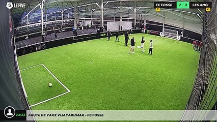 Faute de Yakx Vijayakumar - FC FOSSE