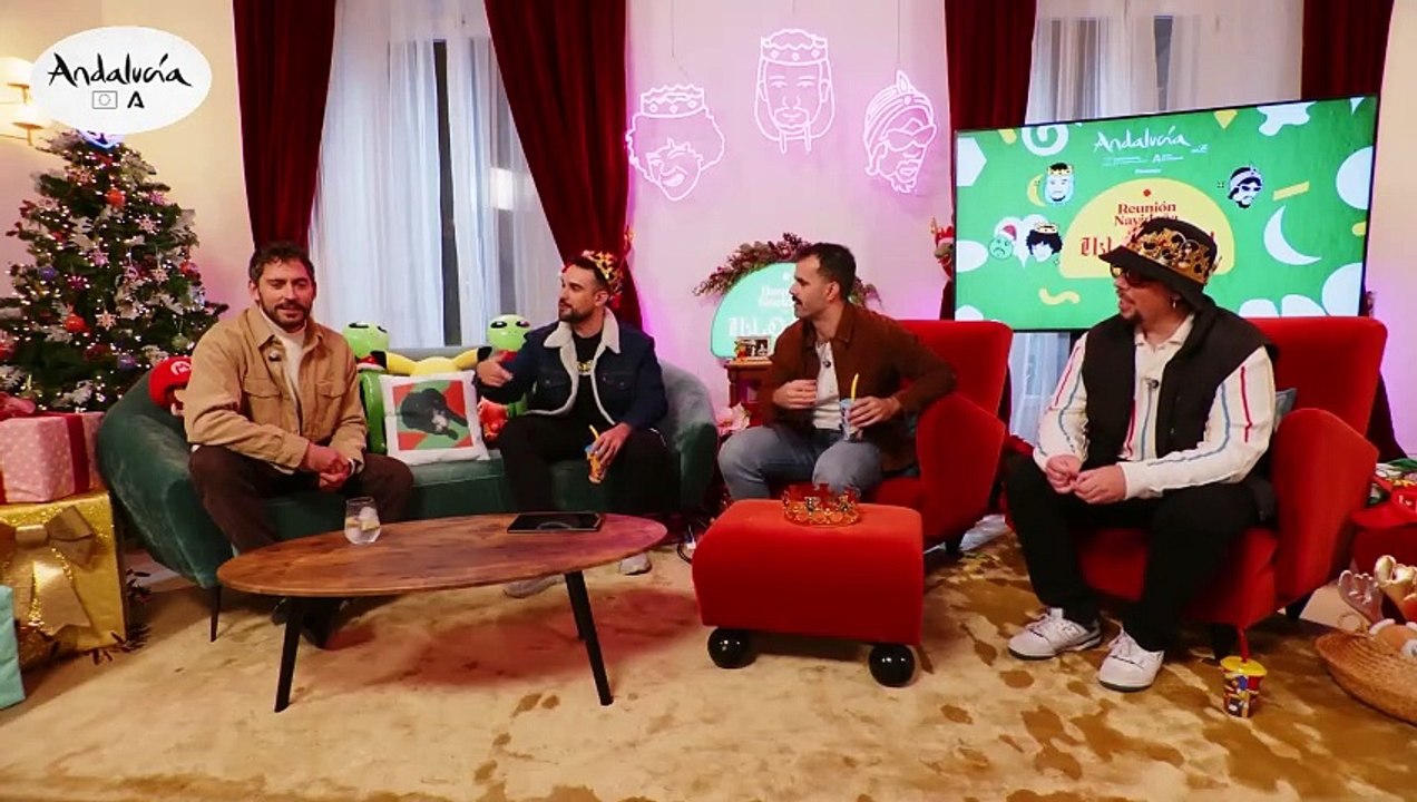 Pacón León, Carmina Barrios y Jaime Cantizano en los Premios Vozes 2023