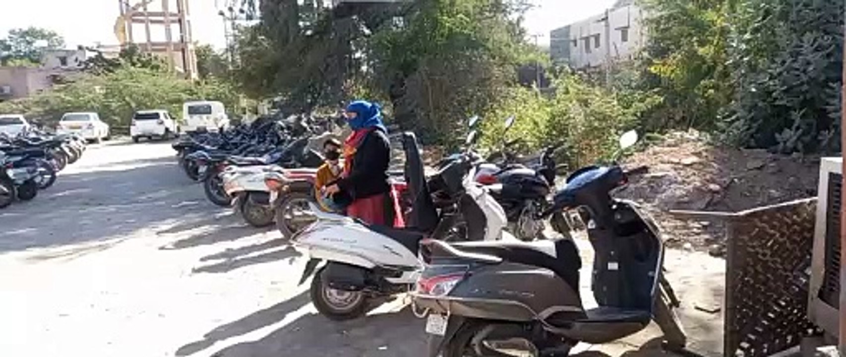 पीबीएम अस्पताल की पार्किंग पर बिना स्टीकर स्टाफ खड़ा नहीं कर सकेगा वाहन