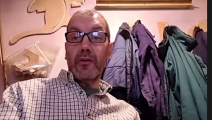 Lava avoids homes as Iceland eruption weakens