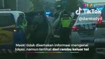 Aksi Polisi Kejar Gerombolan Pemotor yang Masuk Jalan Tol
