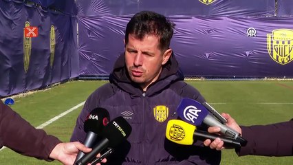 Emre Belözoğlu'ndan Halil Umut Meler'e cevap!