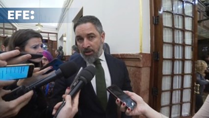 Abascal cree que Feijóo comete un "gran error" al aceptar reunirse con Sánchez