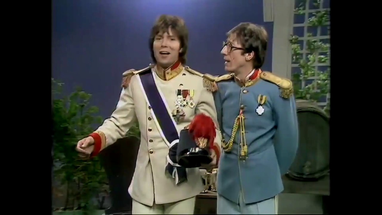THE 'STRUDEL PRINCE'  (A Romance Of Old Heidelberg ) by Cliff Richard feat Hank Marvin and others  - live TV performance 1974