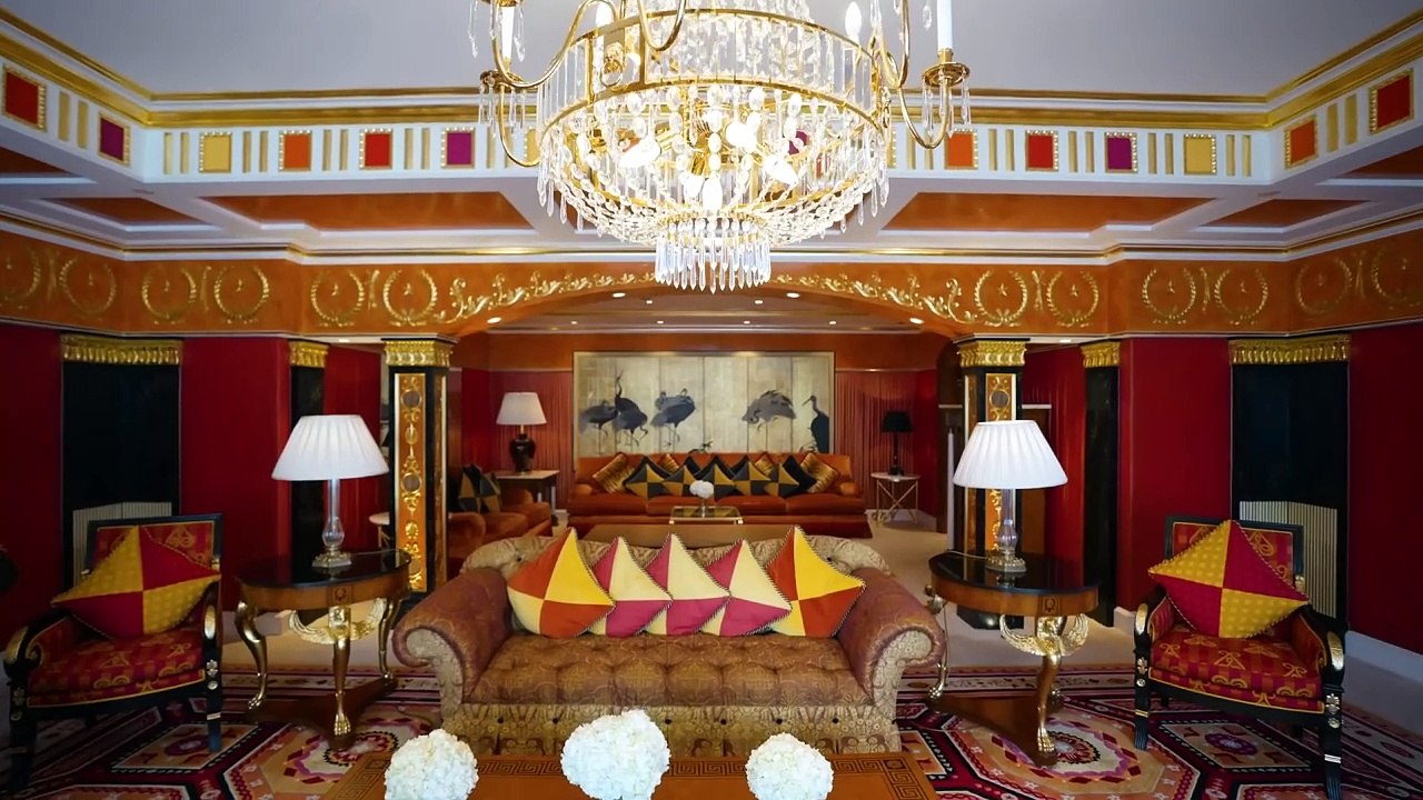 I Stayed at the Most Expensive Hotel in Dubai - Burj Al Arab