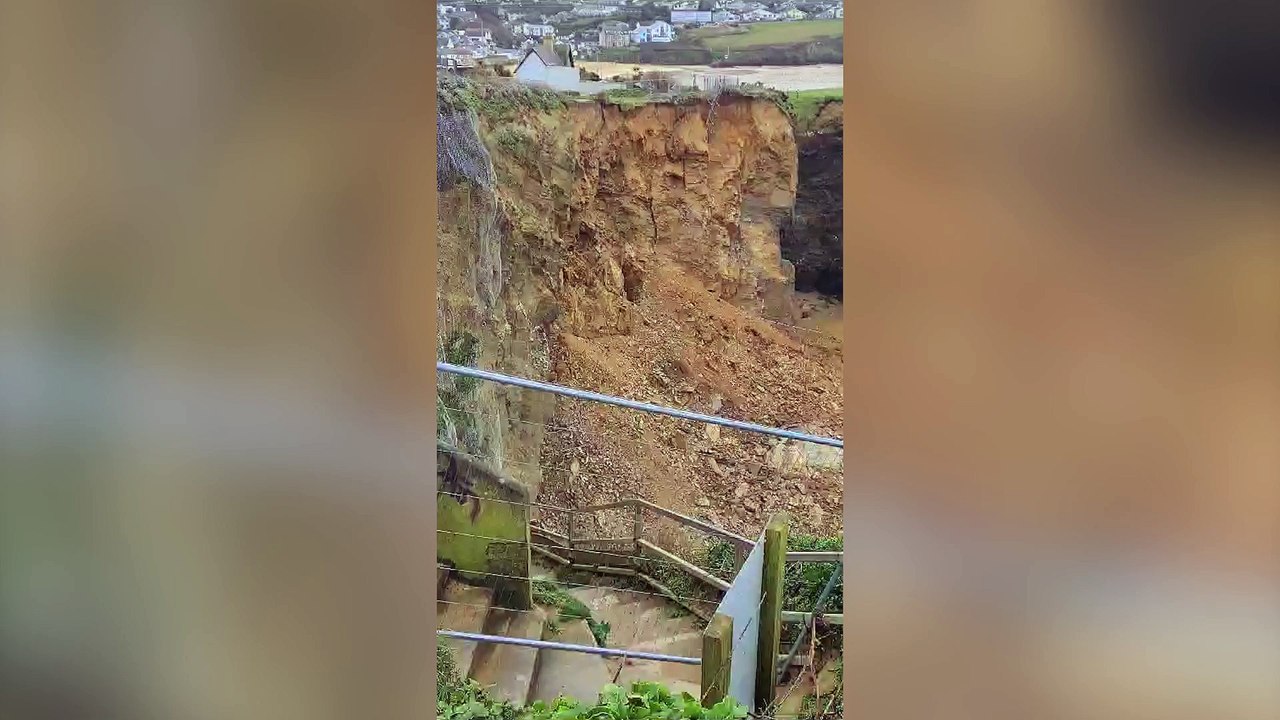 Huge cliff fall causes "whole houses to shake" at site where developers wanted to build luxury homes