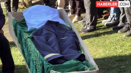 İstanbul'da trafik kazasında hayatını kaybeden pilot son yolculuğuna uğurlandı