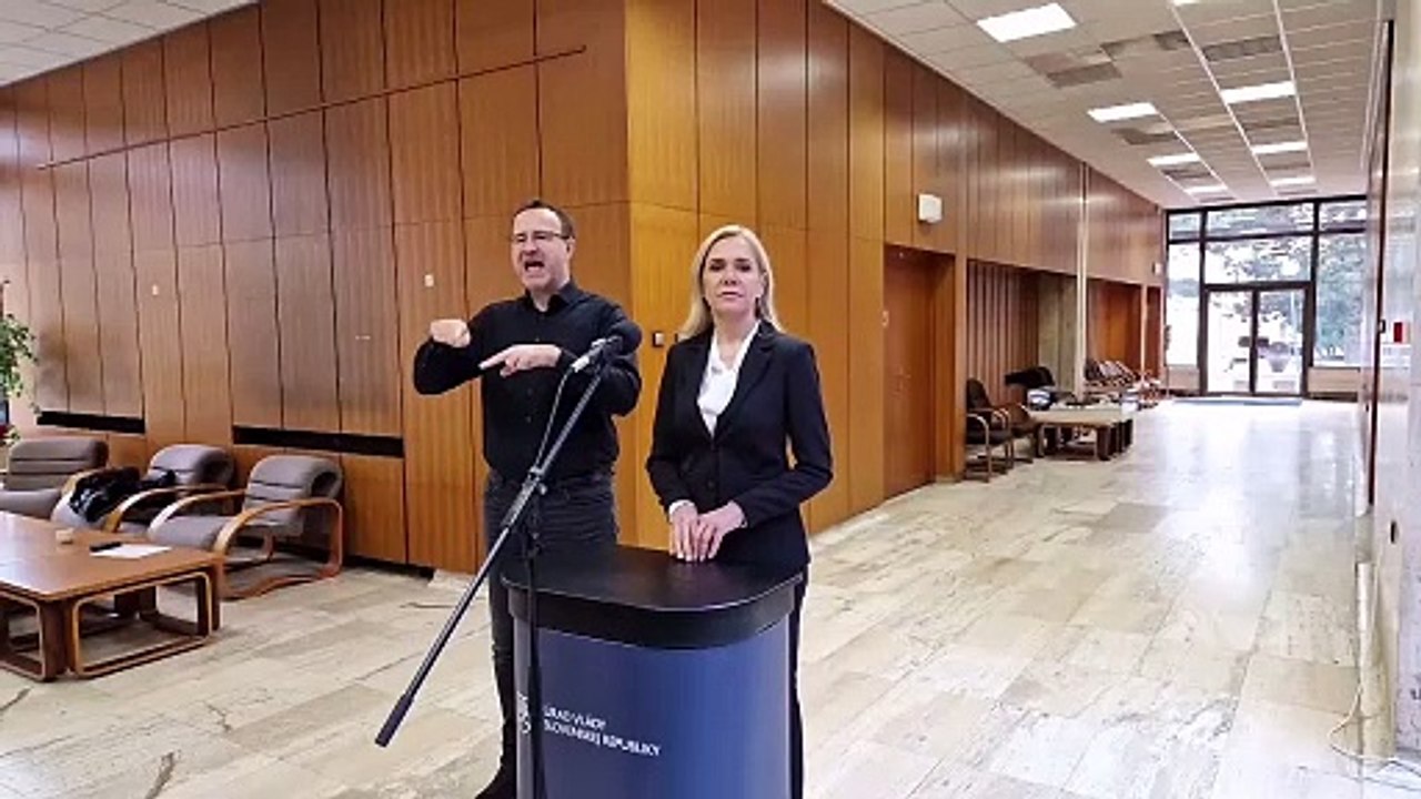 ZÁZNAM: Brífing ministerky hospodárstva D. Sakovej