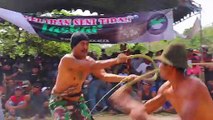 Tiban Laskar Bibir Manis Jadi Sasaran Dan Terkena Peli (Kemaluan)