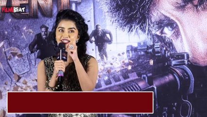 Raviteja ఫ్యాన్స్ అల్లరికి Anupama షాక్ | Filmibeat Telugu