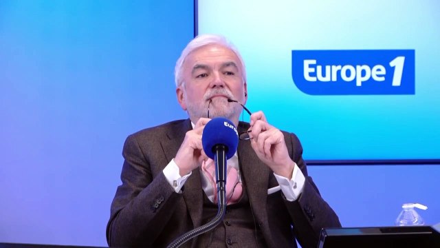 Pascal Praud et vous - Noël : ces trois conseils pour que les repas en famille se passent bien