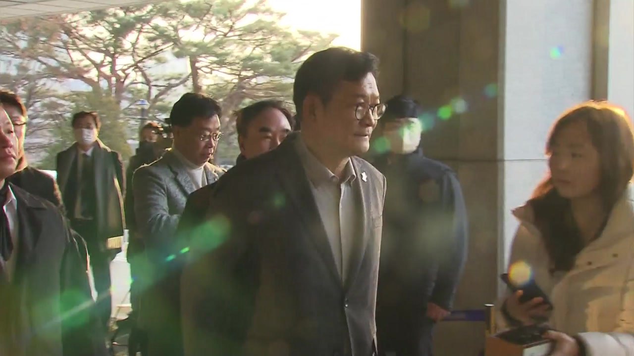 송영길, 오늘 구속 뒤 첫 조사 불응..."변호인 접견부터" / YTN