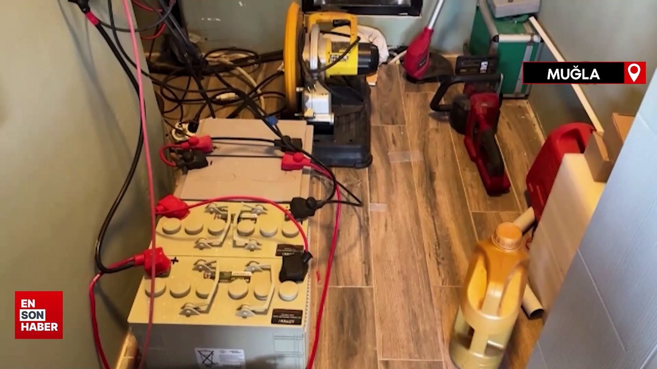 Muğla'da sakin bir yaşam için konteynere yerleşen çift, enerji ihtiyacını güneş ve rüzgardan sağlıyor