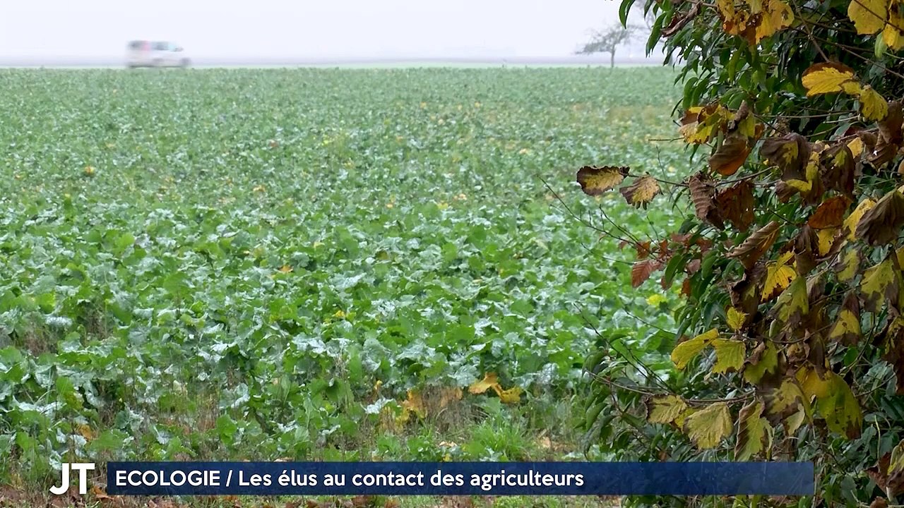 ÉCOLOGIE / Les élus au contact des agriculteurs